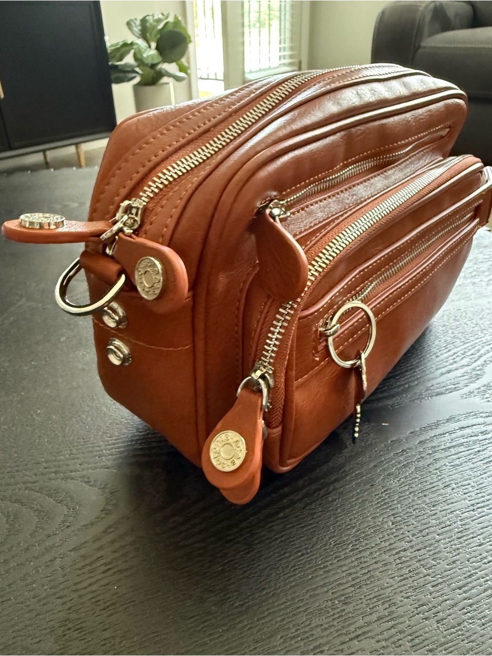 Acne orange leather interior with silver zipper hardware - Picture 4 of 11